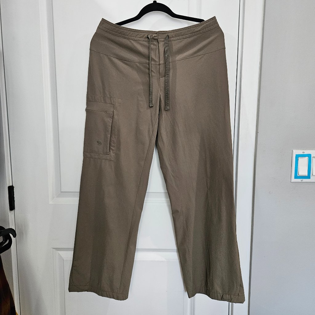 Mountain Hardware Mediumweight Shell